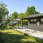 Taet Pa I Kobingsmark Ved Holiday home