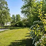 Taet Pa I Kobingsmark Ved Holiday home