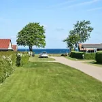 Taet Pa I Kobingsmark Ved Holiday home