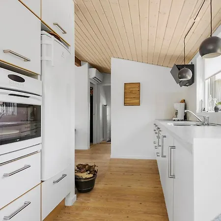 Holiday home Taet Pa I Kobingsmark Ved Nordborg