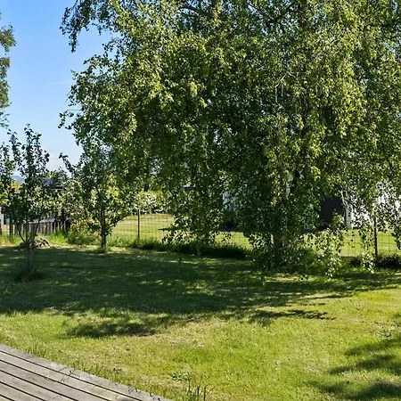 Taet Pa I Kobingsmark Ved Feriehus
